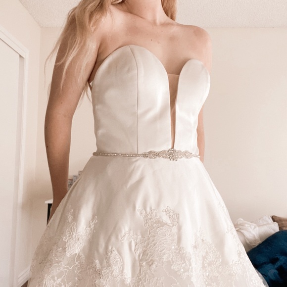 Calle Blanche Lennon Strapless Belted Wedding Gown Altered - Picture 4 of 13